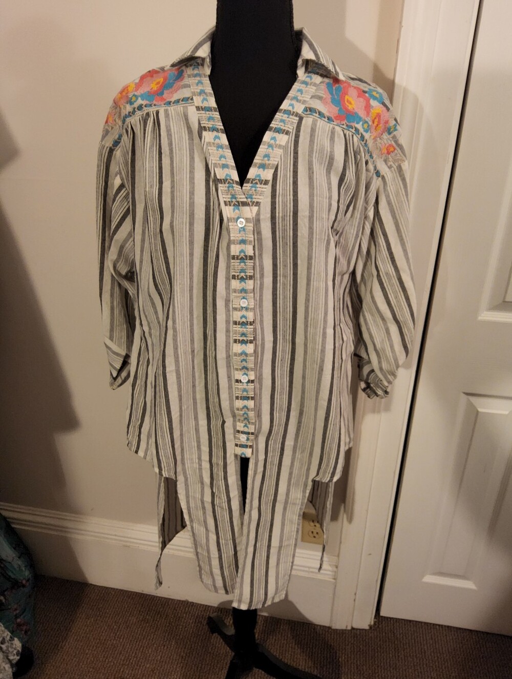 Embroidered Button Up High Low Shirt- Women's White, Gray & Black
